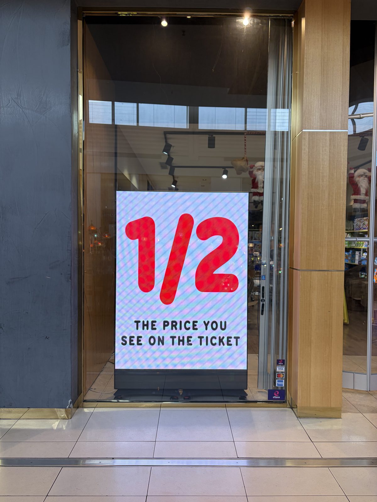 Portable Freestanding Displays — installed project photo 2