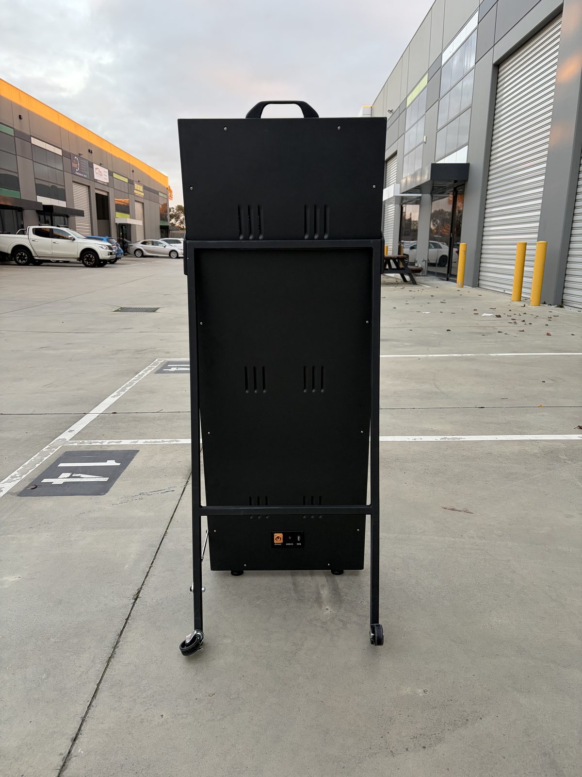 Portable Freestanding Displays — installed project photo 5