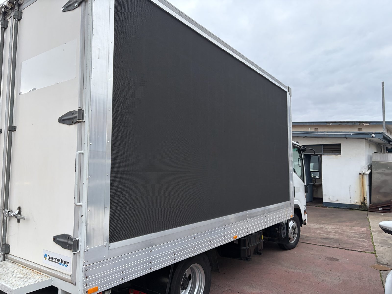Vehicle-Mounted LED Screens — installed project photo 6